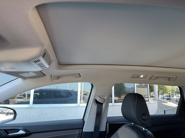 Used 2022 Volkswagen Taos SEL AWD/4WD image 10