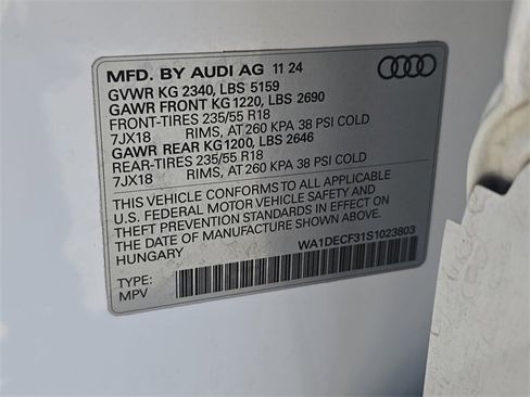 Certified 2025 Audi Q3 2.0T Premium image 36