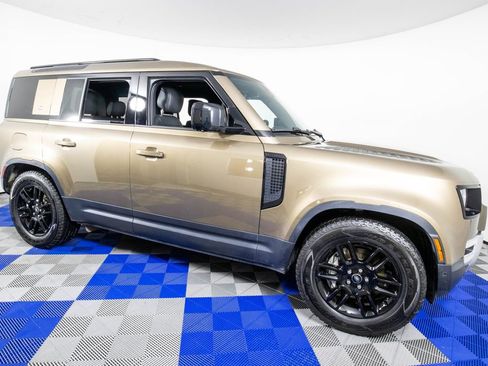 Used 2024 Land Rover Defender 110 S AWD/4WD image 3