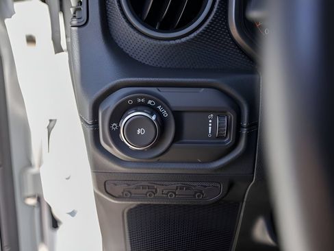 Used 2024 Jeep Wrangler Unlimited Rubicon 392 AWD/4WD image 15