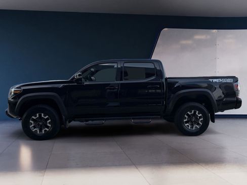 Used 2023 Toyota Tacoma TRD Off-Road w/ Technology Package image 2