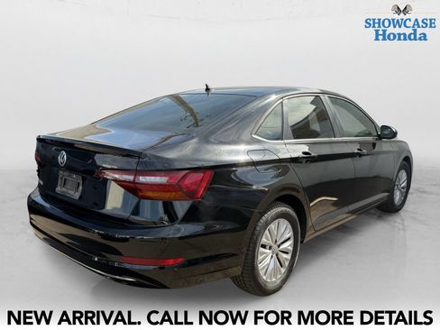 Used 2019 Volkswagen Jetta image 5