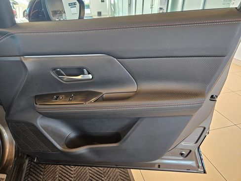 New 2026 Nissan Kicks SR w/ SR Premium Package image 24