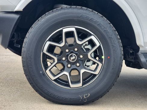 New 2026 Ford Bronco Outer Banks AWD/4WD image 11