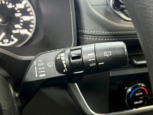Used 2024 Nissan Rogue SV AWD/4WD image 24