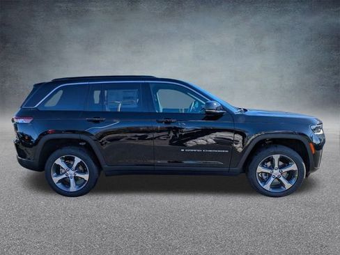 New 2026 Jeep Grand Cherokee Limited AWD/4WD image 3