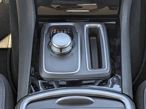 Used 2023 Chrysler 300 Touring L image 18