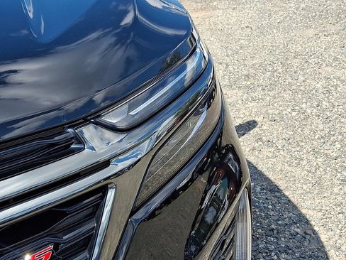 Used 2023 Chevrolet Equinox RS AWD/4WD image 36