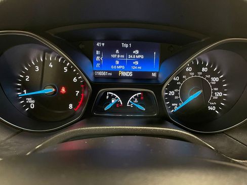Used 2017 Ford Focus SE FWD image 26