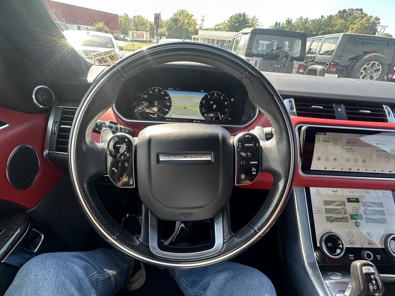 Used 2019 Land Rover Range Rover Sport Supercharged AWD/4WD image 11