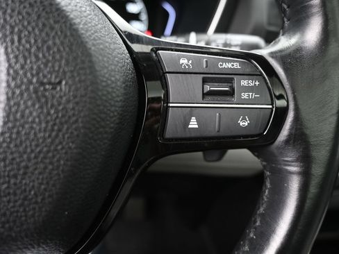 Certified 2024 Honda Pilot Touring image 31