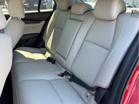 Used 2019 MAZDA MAZDA3 Sedan w/ Preferred Package FWD image 9