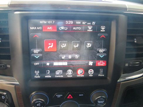 Used 2013 RAM 1500 Laramie w/ Convenience Group AWD/4WD image 17