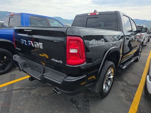 Used 2025 RAM 1500 Big Horn AWD/4WD image 3