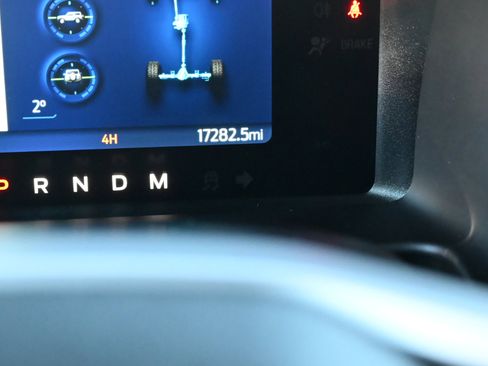 Used 2023 Ford Bronco Heritage Edition image 28