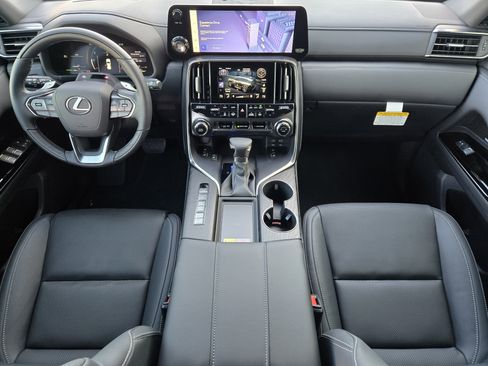 New 2026 Lexus LX 600 4WD w/ Luxury Package image 19