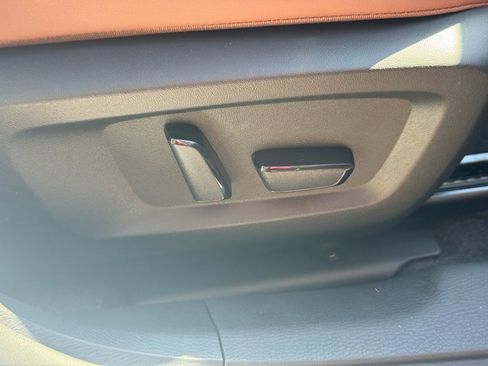 New 2025 Mitsubishi Outlander SEL image 13