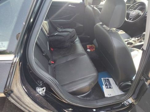 Used 2019 Volkswagen Jetta SE FWD image 5