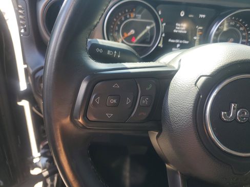 Used 2022 Jeep Gladiator Sport image 52