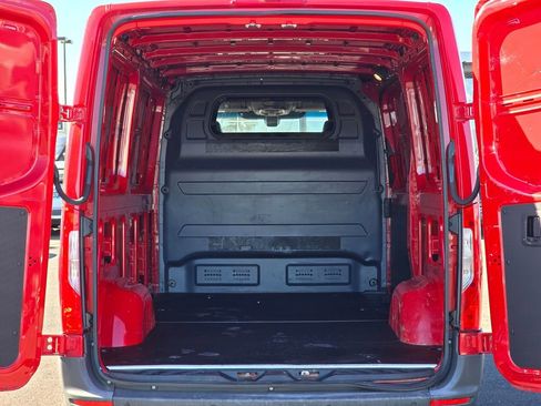 Used 2022 Mercedes-Benz Sprinter 144 Cargo image 18