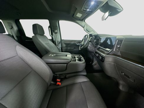 Used 2023 Chevrolet Silverado 1500 LT AWD/4WD image 31