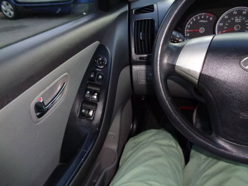 Used 2010 Hyundai Elantra GLS image 22