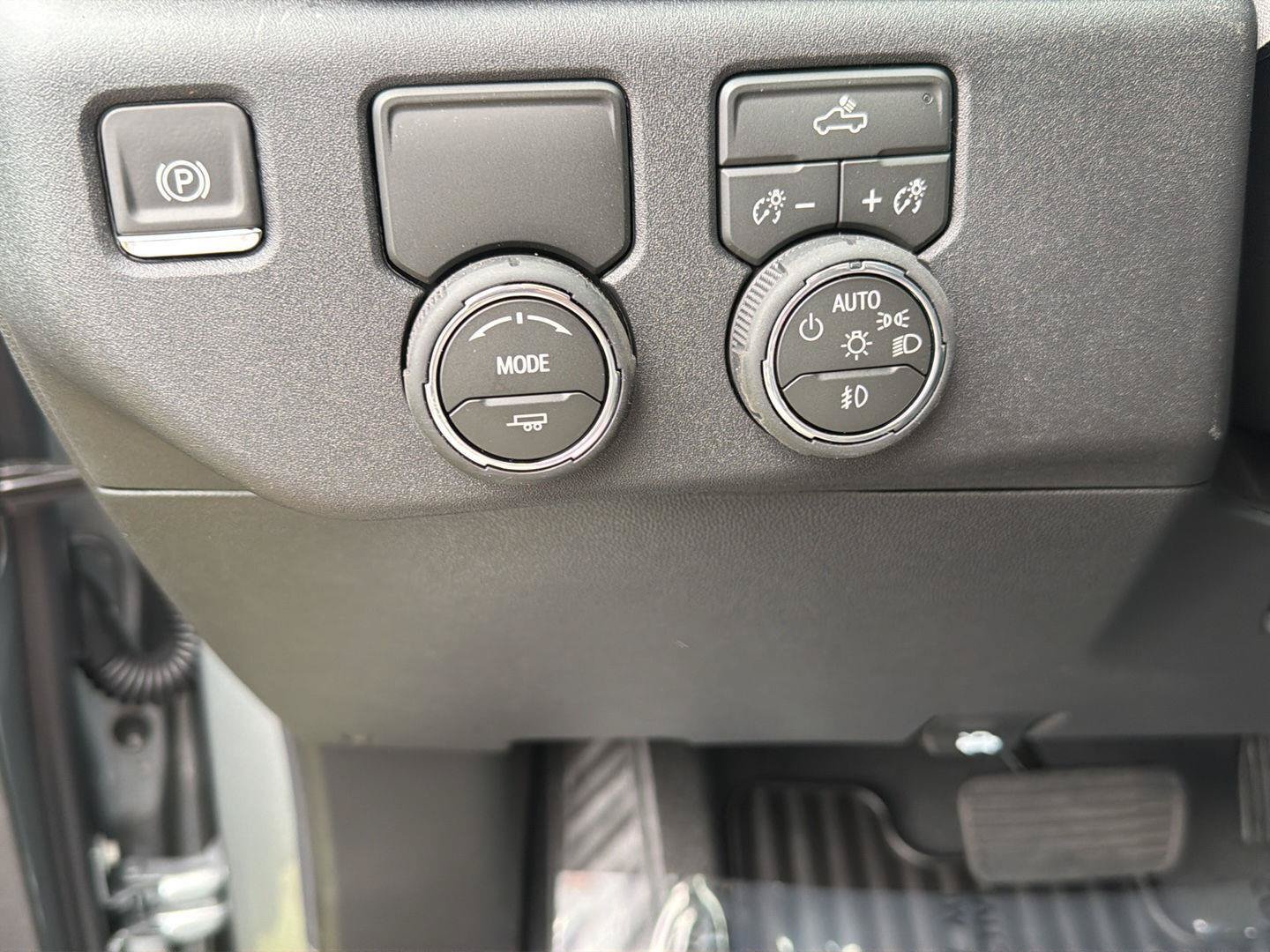 New 2026 Chevrolet Silverado 1500 RST RWD image 18