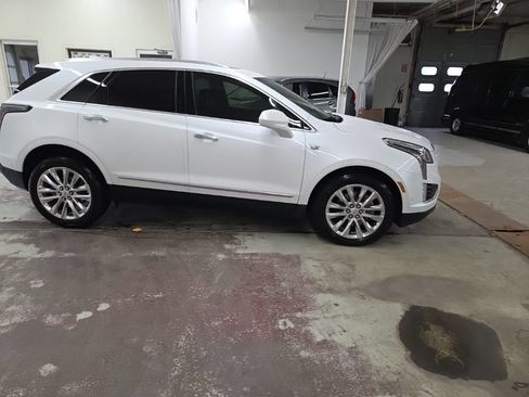 Used 2019 Cadillac XT5 Platinum AWD/4WD image 19