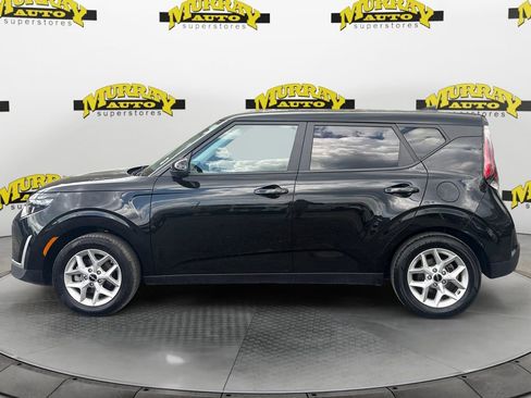 Used 2025 Kia Soul LX w/ LX Technology Package FWD image 2