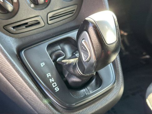 Used 2014 Ford Transit Connect XL image 26