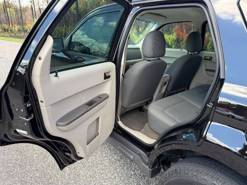 Used 2008 Ford Escape XLS FWD image 15