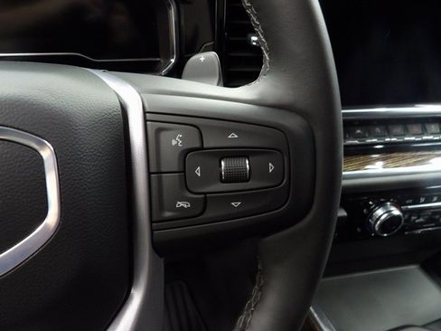 Used 2025 GMC Sierra 1500 Elevation image 49