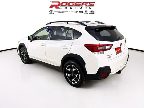 Used 2020 Subaru Crosstrek 2.0i Premium w/ Moonroof Package 2 AWD/4WD image 6