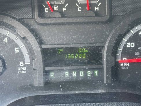 Used 2011 Ford E-450 and Econoline 450 Super Duty image 5