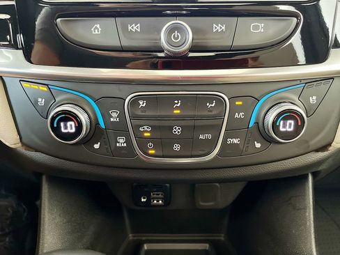 Used 2023 Chevrolet Traverse Premier w/ LPO, Floor Liner Package AWD/4WD image 16