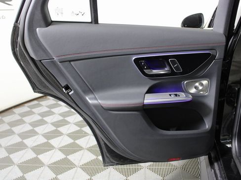 Certified 2025 Mercedes-Benz GLC 43 AMG 4MATIC image 27