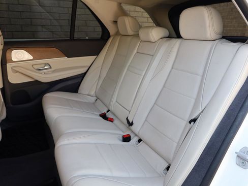 Used 2020 Mercedes-Benz GLE 350 w/ Premium Package image 21