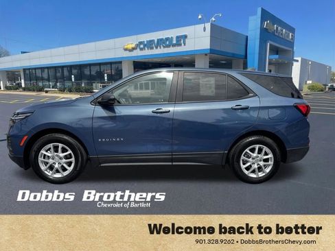 Certified 2024 Chevrolet Equinox LS w/ LS Convenience Package FWD image 4