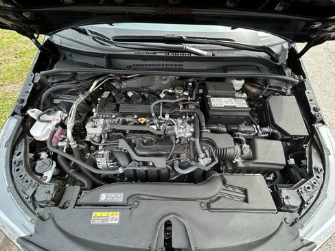 Certified 2025 Toyota Corolla SE FWD image 10