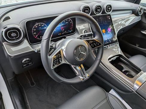 Certified 2025 Mercedes-Benz GLC 300 image 10