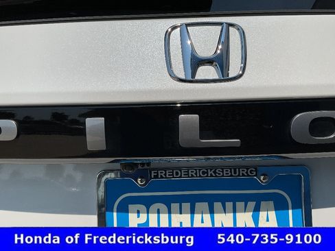 Used 2026 Honda Pilot Touring image 14