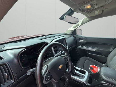 Used 2020 Chevrolet Colorado LT w/ LT Convenience Package image 32