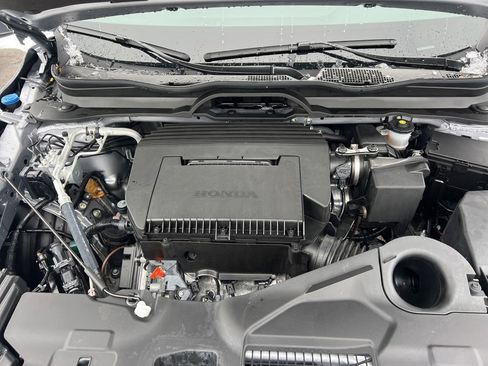 Certified 2025 Honda Pilot Sport image 27