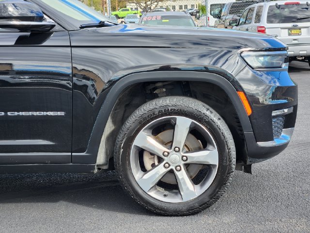Used 2021 Jeep Grand Cherokee L Limited AWD/4WD image 10