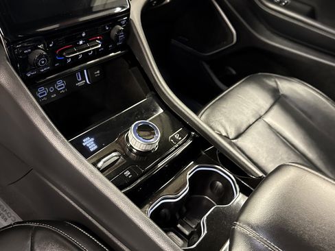 Used 2022 Jeep Grand Cherokee Limited 4xe image 15