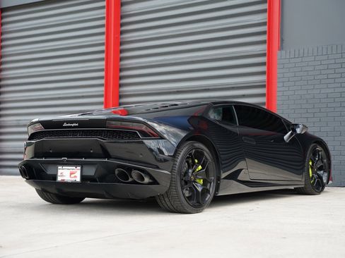 Used 2016 Lamborghini Huracan LP 610-4 image 4