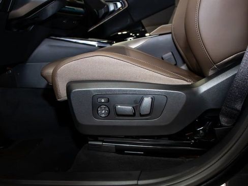 Used 2026 BMW X3 xDrive30 w/ Premium Package image 15