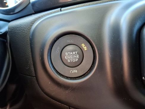Used 2022 Jeep Wrangler Unlimited Sport AWD/4WD image 28