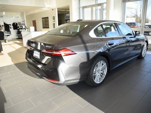 Certified 2024 BMW 530i xDrive w/ Premium Package image 3