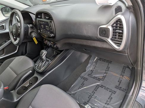 Used 2024 Kia Soul LX w/ Option Group 015 image 33